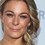 LeAnn Rimes close up