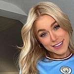 Elle Brooke poses for the camera.