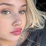 Alabama Barker takes a selfie.