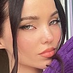 Dove Cameron close up