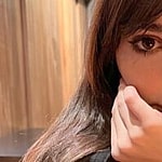 Emily Ratajkowski close up