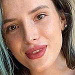Bella Thorne close up