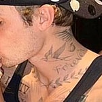 Hailey and Justin Bieber kiss