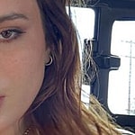 Bella Thorne takes a selfie.