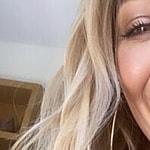 Hilary Duff close up and smiling