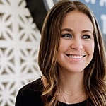 A close up portrait of Jana Duggar smiling