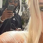 Bella Thorne close up