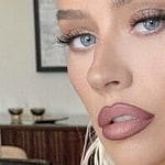 Christina Aguilera poses close up