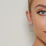 Sydney Sweeney close up