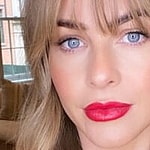 Julianne Hough snaps a selfie.