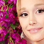 Ariana Grande close up