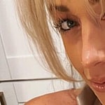 Sophie Cunningham snaps a selfie.