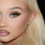 Alabama Barker close up