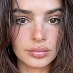 Emily Ratajkowski close up