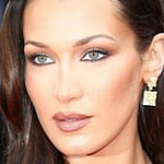 Bella Hadid close up