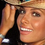 Paris Mikinski close up