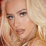 Christina Aguilera close up