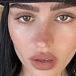 Amelia Hamlin close up