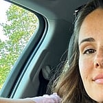 Alexandra Ianculescu snaps a selfie.