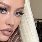Christina Aguilera close up