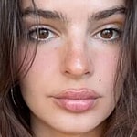 Emily Ratajkowski close up