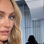 Candice Swanepoel selfie