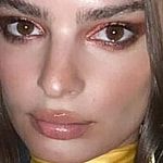 Emily Ratajkowski close up