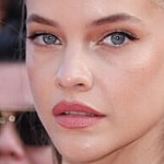 Barbara Palvin close up