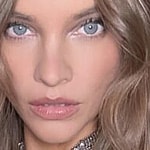 Barbara Palvin close up