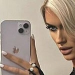 Blake Monroe mirror selfie