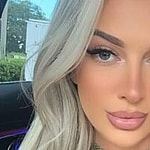 Karmen Petrovic selfie