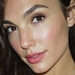 Gal Gadot close up