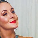 Kelsey Barnard Clark takes mirror selfie