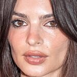 Emily Ratajkowski close up