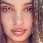 Emily Ratajkowski close up