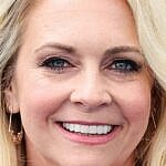 Melissa Joan Hart, red carpet.