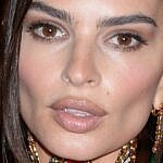 Emily Ratajkowski close up