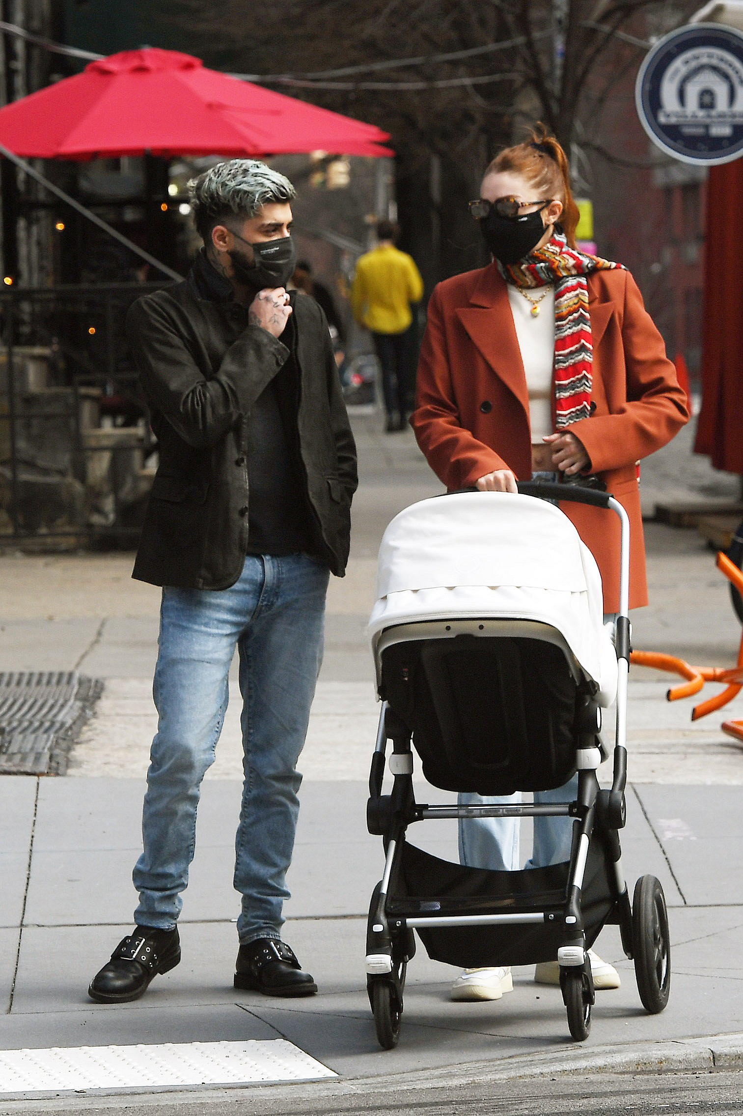 Gigi Hadid and Zayn Malik take their daughter Khai for lunch at the "Smile". 25 Mar 2021 Pictured: Gigi Hadid, Zayn Malik, Khai Hadid Malik. Photo credit: MEGA TheMegaAgency.com +1 888 505 6342 (Mega Agency TagID: MEGA742230_001.jpg) [Photo via Mega Agency]