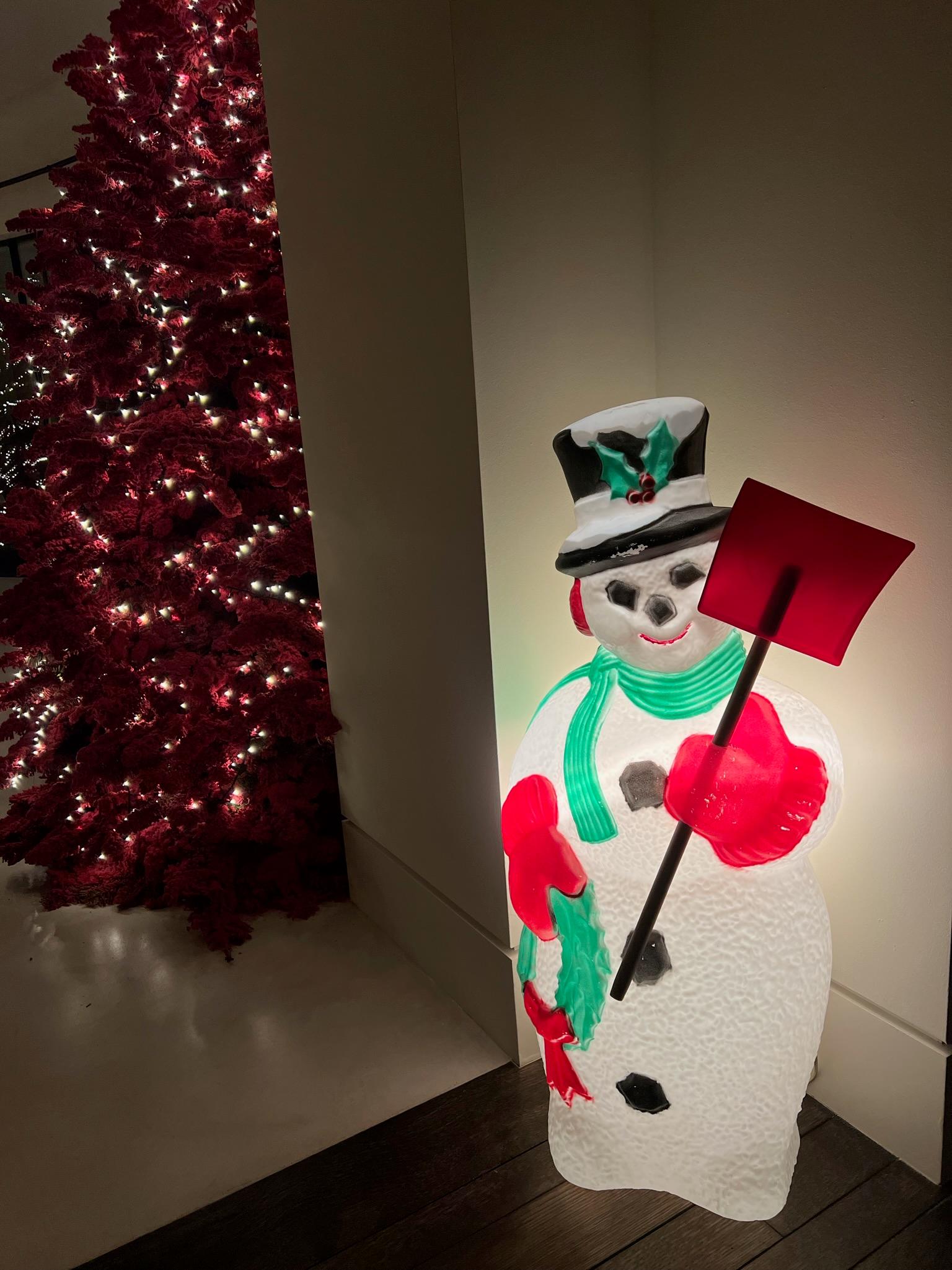 Kourtney Kardashian Holiday Decor vintage snowman light