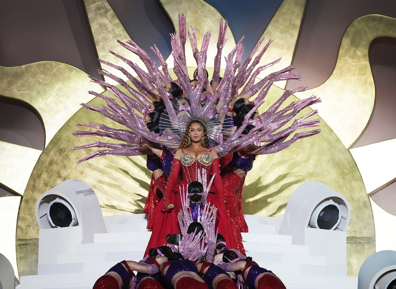 Beyonce at the Atlantis Royal Hotel Dubai