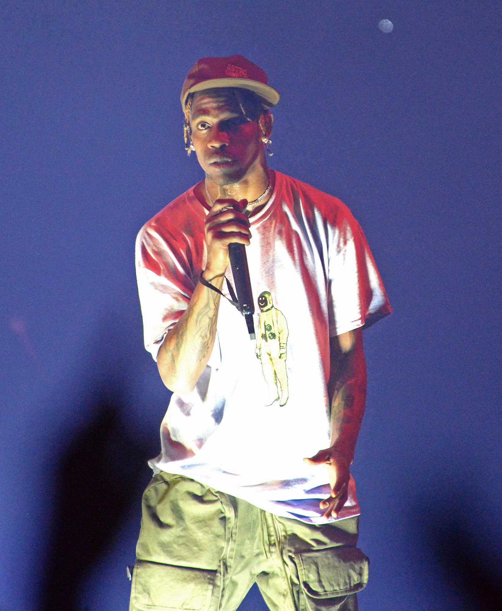 ‘Astroworld’ Fan Gives Heartbreaking Eyewitness Account Of Devastating Tragedy