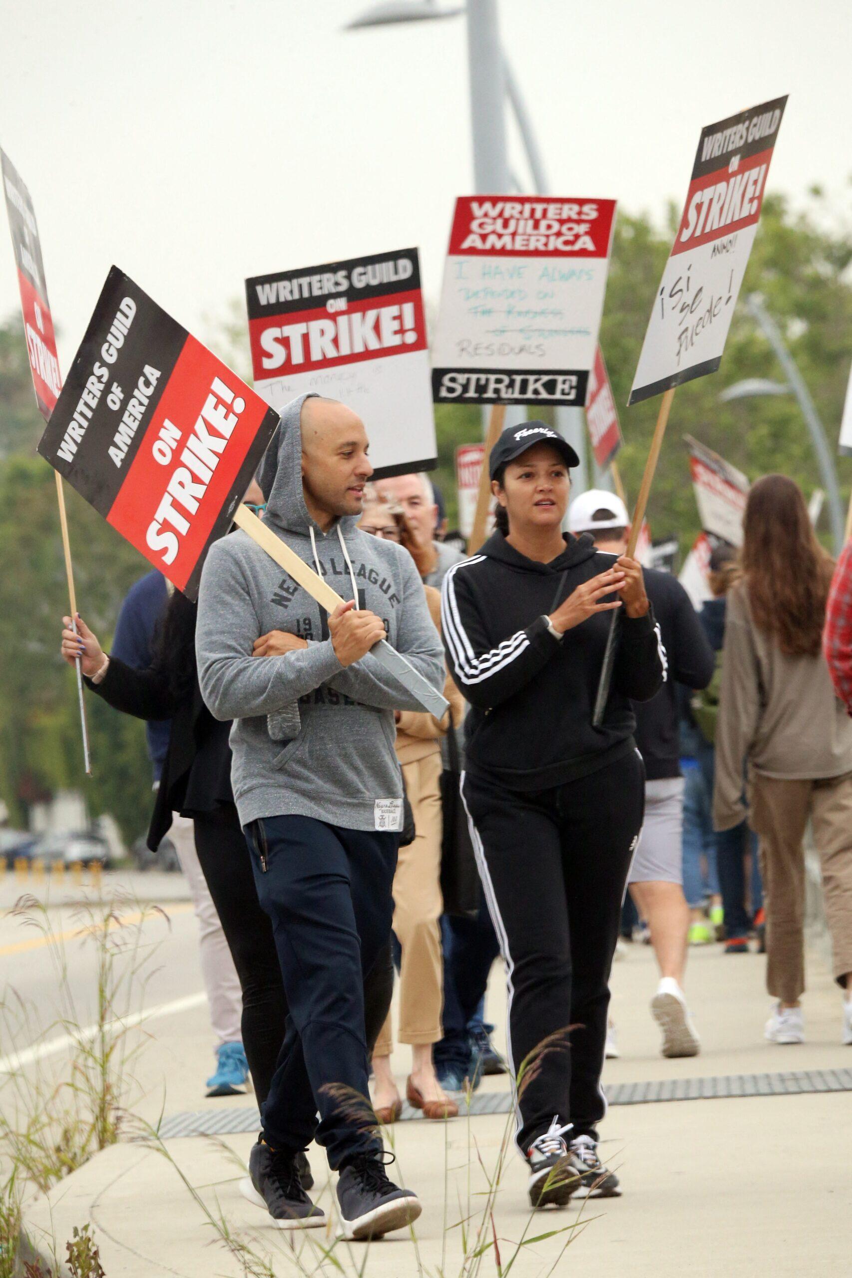 Writer apos s strike general views at CBS studio