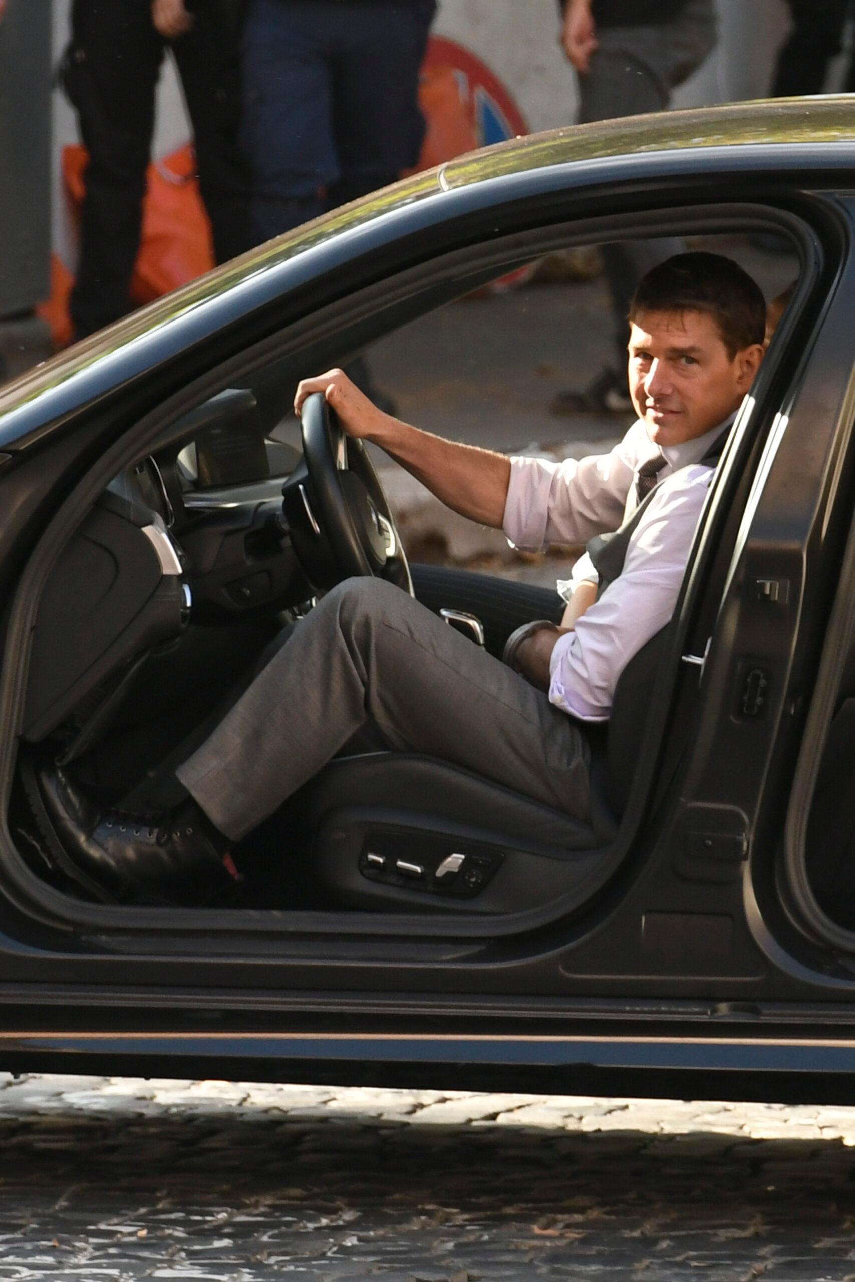 Tom Cruise filming a scene of Mission Impossible 7,