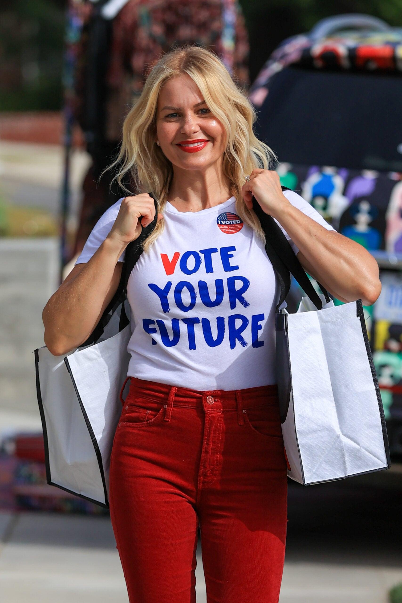 Candace Cameron Bure experiences the Alice Olivia by Stacey Bendet amp Volkswagen mobile gifting suite in Los Angeles