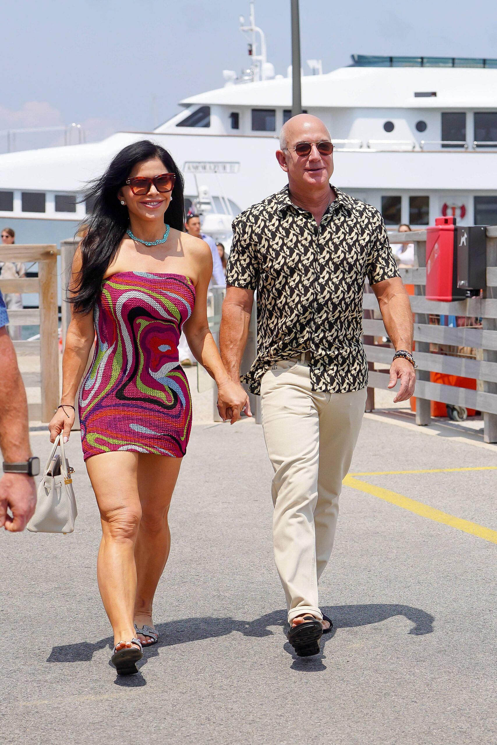 Jeff Bezos' Wedding Causes Guests To Get 'Booted' From Venice Hotel