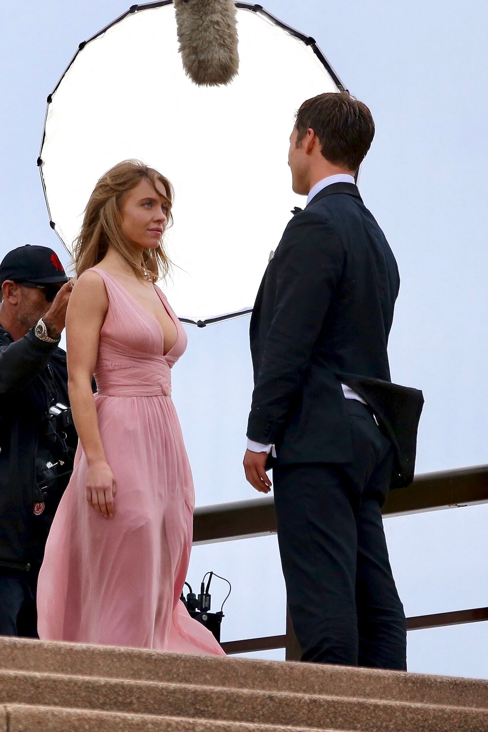 Sydney Sweeney and Glen Powell film rom-com