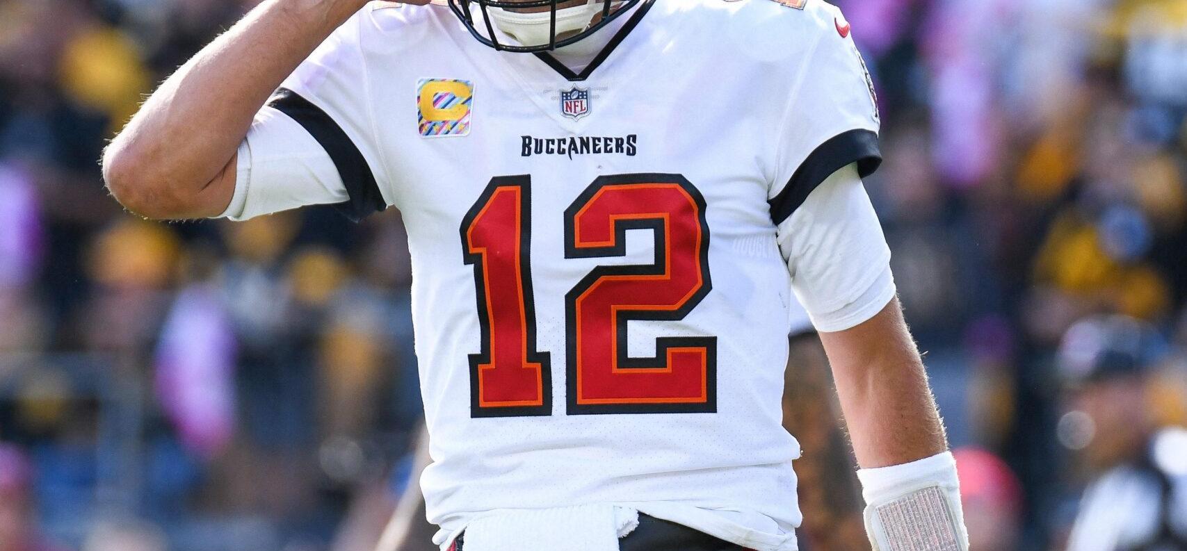 Tom Brady NFL Football 2022: Steelers vs Buccaneers