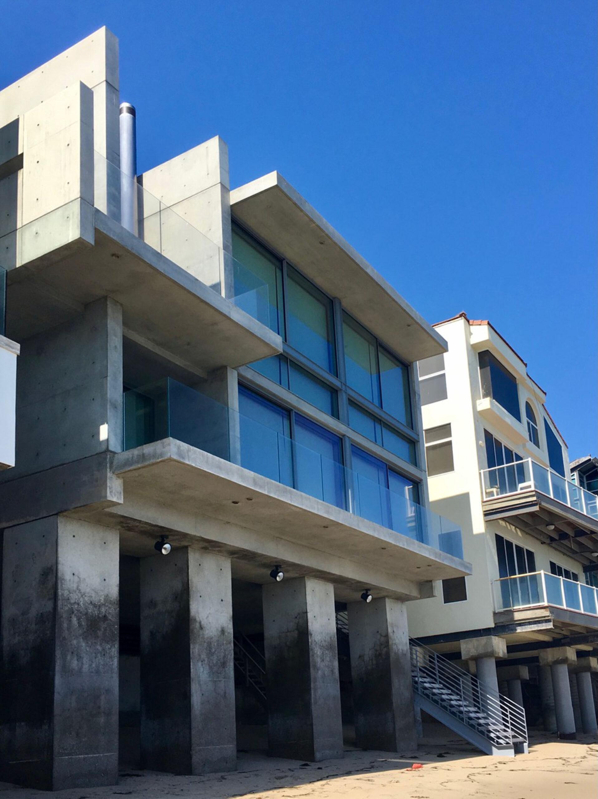 Kim Kardashian Pays Kanye West $23 MILLION For Couple’s Massive Home!