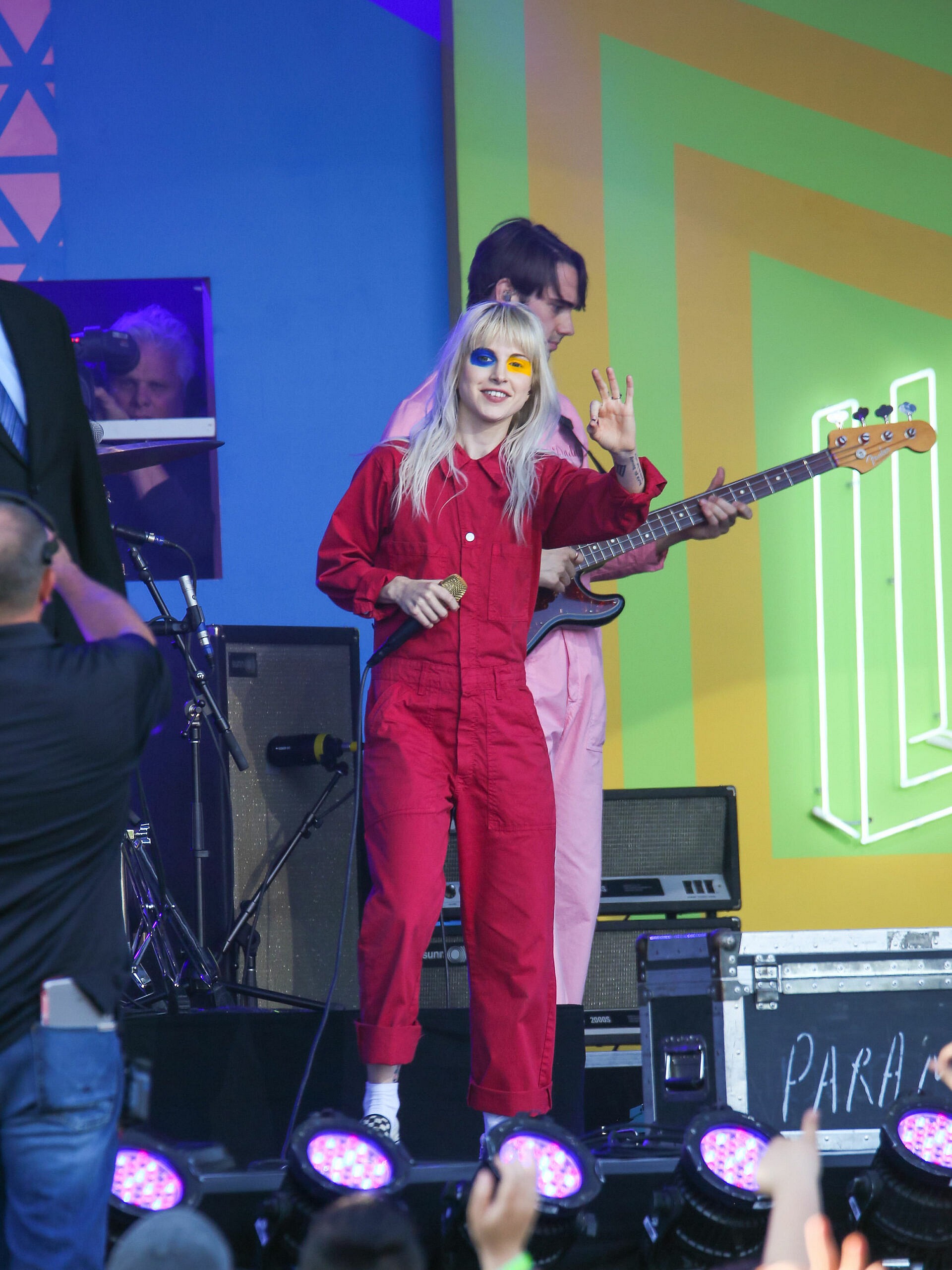 Hayley Williams advocates for abortion rights