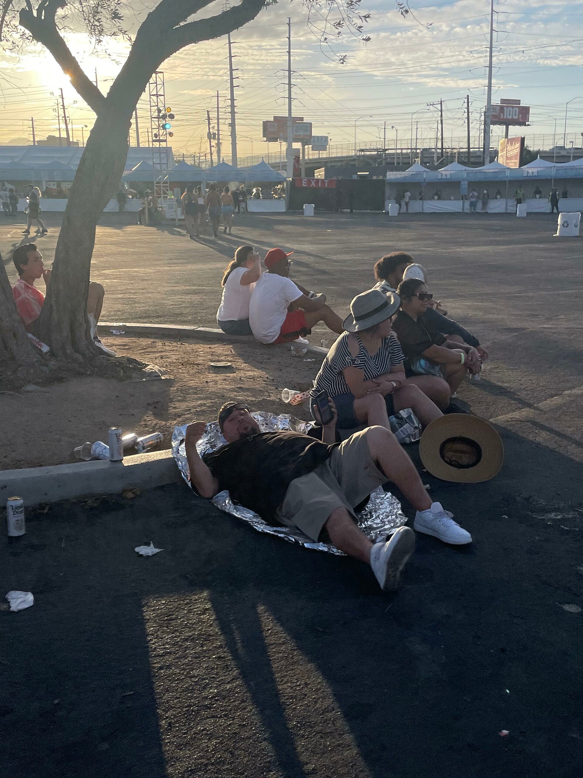 Scene inside chaotic Fyre festival like Lovers and Friends 1st ever festival in Las Vegas